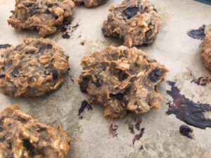 スニッカーズ風オートミールクッキーのレシピ_3